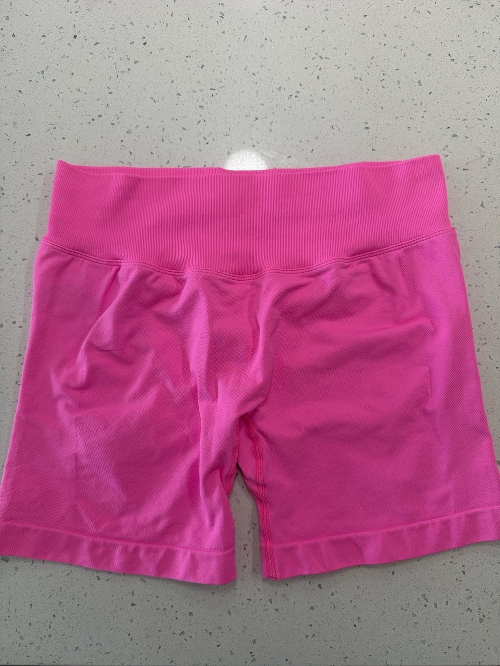 Keep that pump -  Pink scrunch Shorts